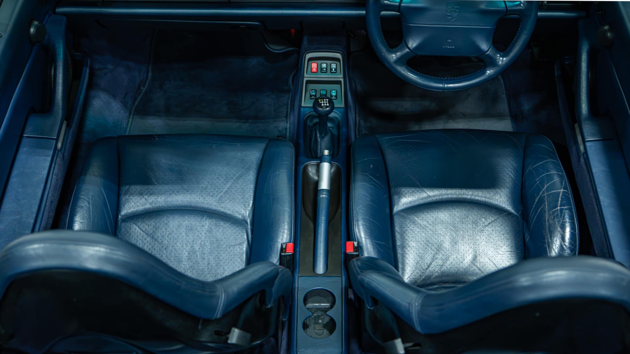 1995 Porsche 911 993 Carrera 4 Midnight Blue – 6 Speed Manual – Bilstein Coilovers full