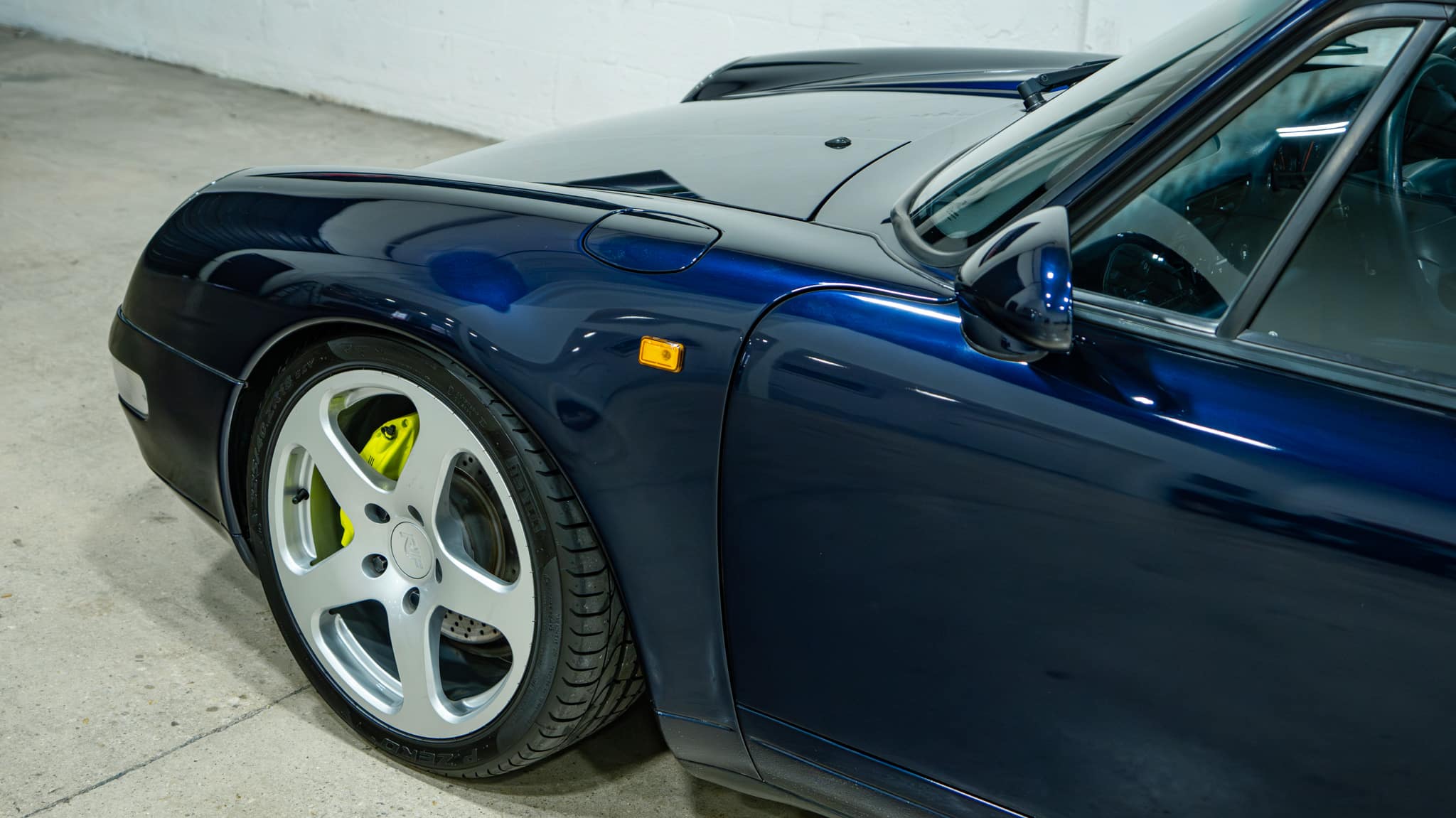 1995 Porsche 911 993 Carrera 4 Midnight Blue – 6 Speed Manual – Bilstein Coilovers full