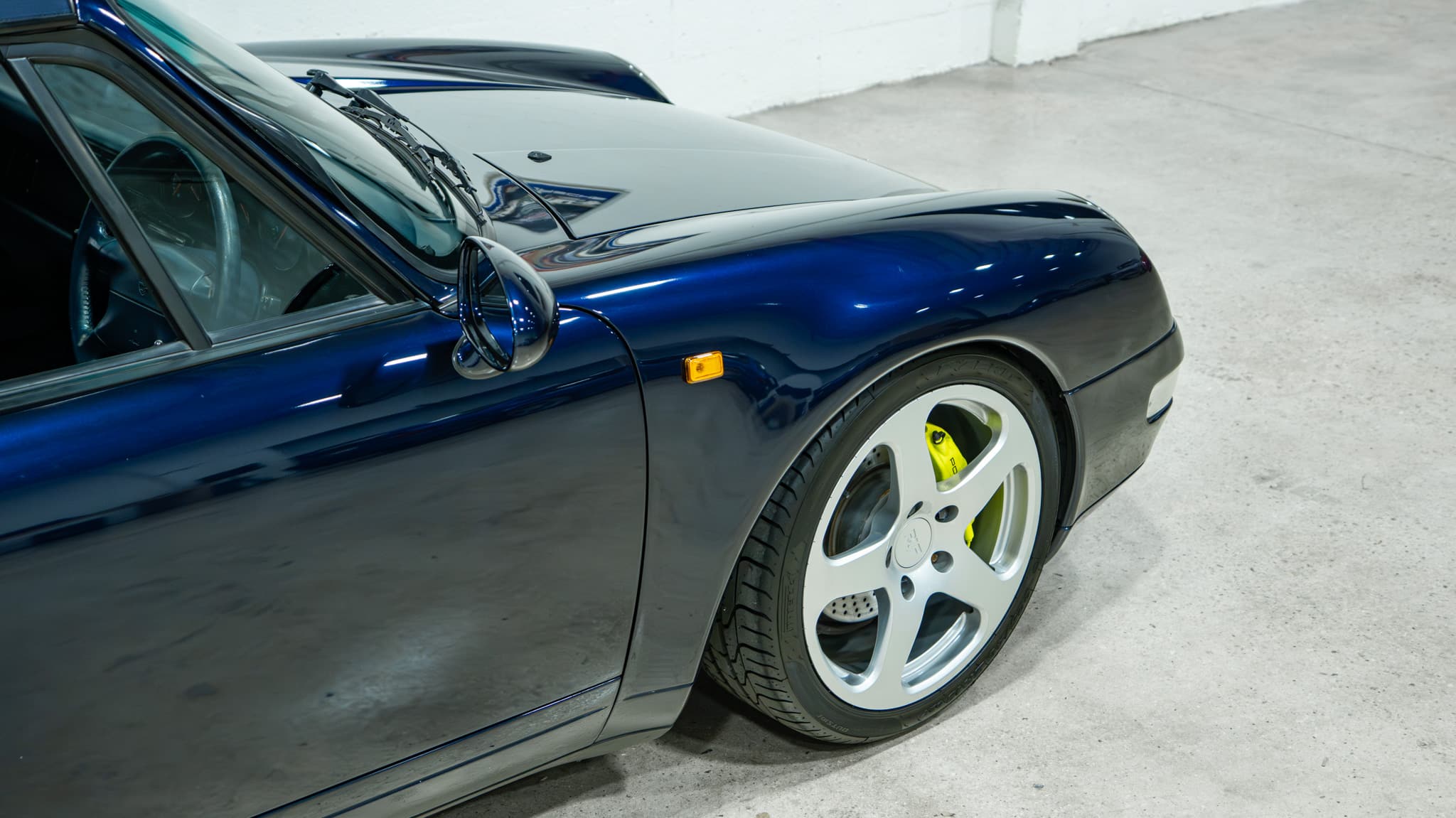 1995 Porsche 911 993 Carrera 4 Midnight Blue – 6 Speed Manual – Bilstein Coilovers full