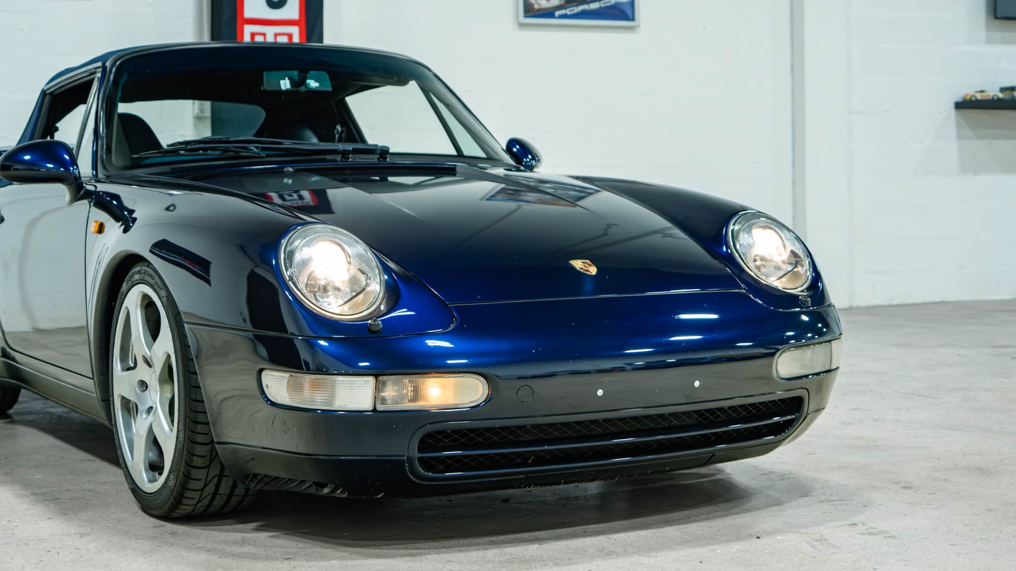 1995 Porsche 911 993 Carrera 4 Midnight Blue – 6 Speed Manual – Bilstein Coilovers full