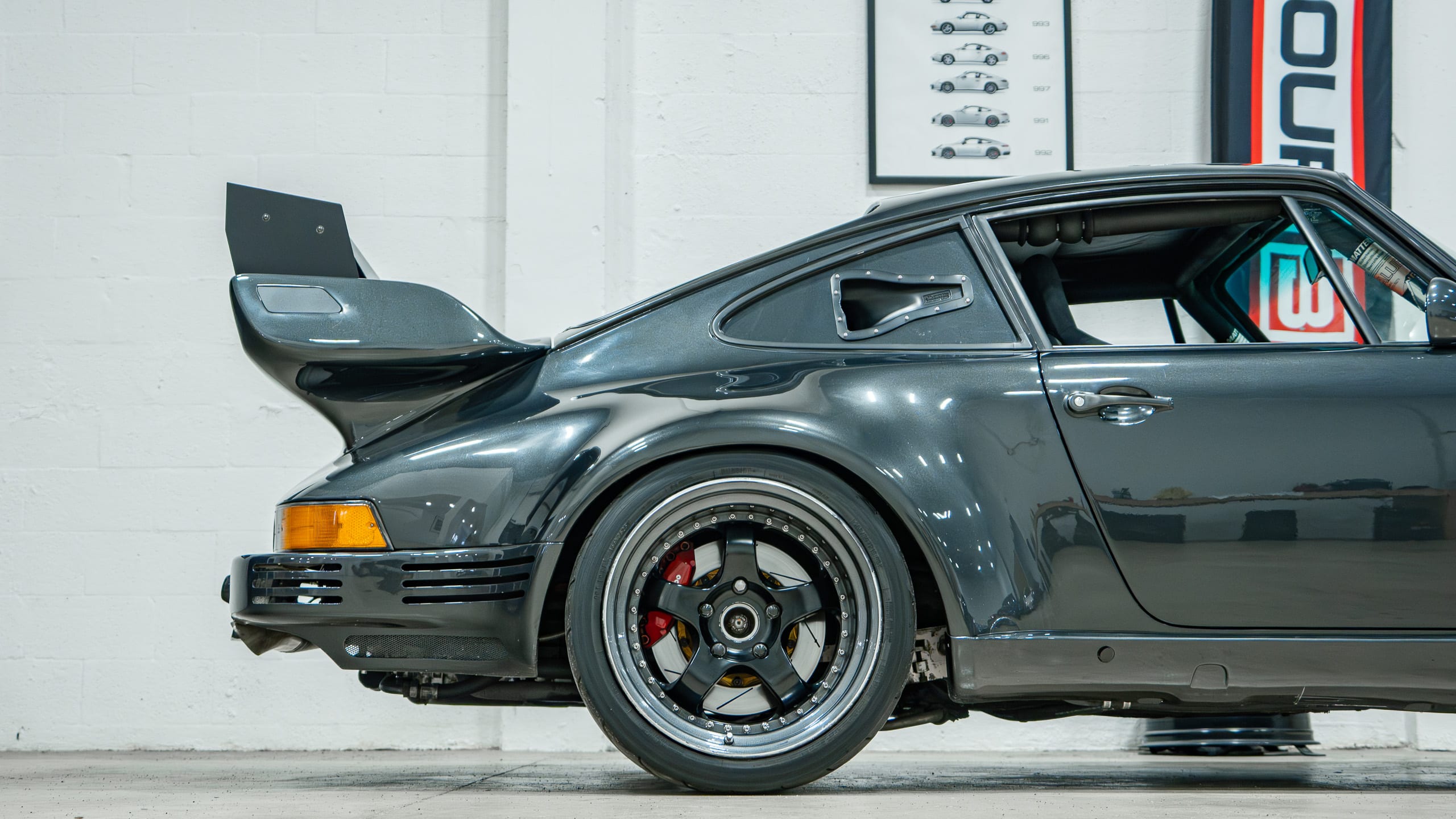 1984 Porsche 930 Turbo 3.3L Big Turbo – MOTEC – EFI – Brembo Brakes – Coilover Conversion full