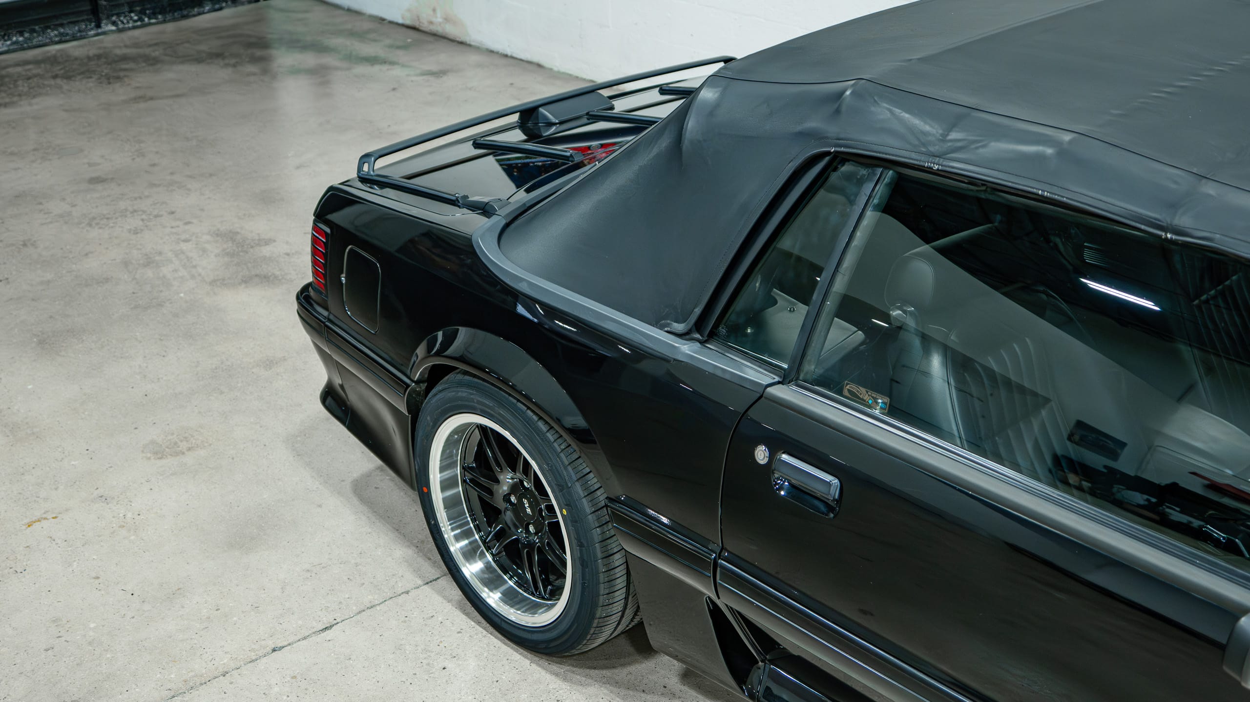 1993 Ford Mustang GT 5.0 – 5 Speed Manual Only 25k Miles – All Original Paint – Triple Black – All stock parts included full