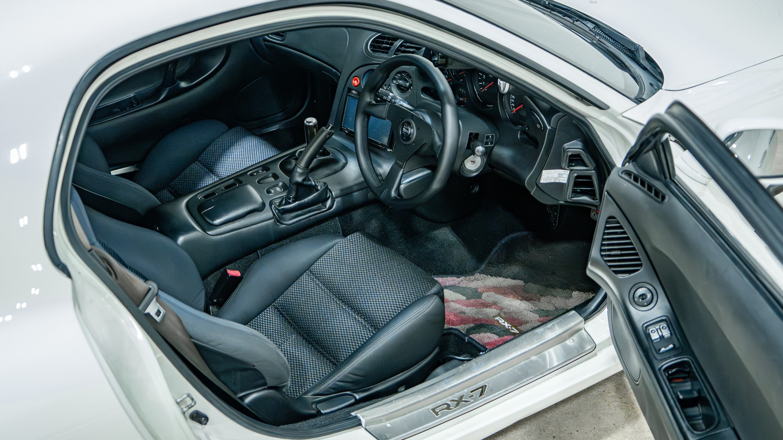 1995 Mazda RX7 FD – Only 27k Miles – JDM – 5 Speed Manual – HKS Coilovers – AME Wheels – 99+ Aero/Bumper full