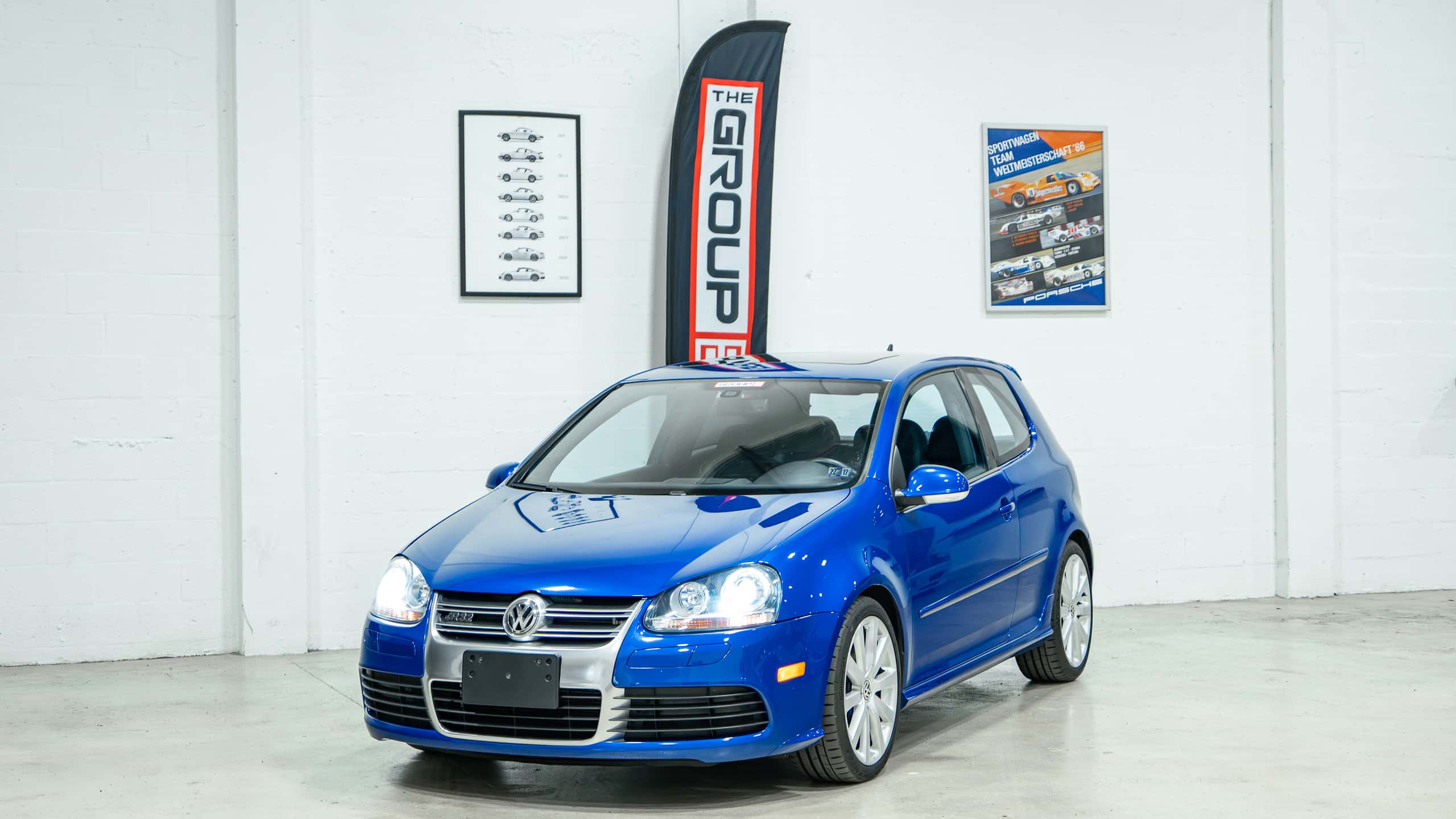 2008 Volkswagen R32 Only 45k Miles – Sapphire blue original paint – DSG full