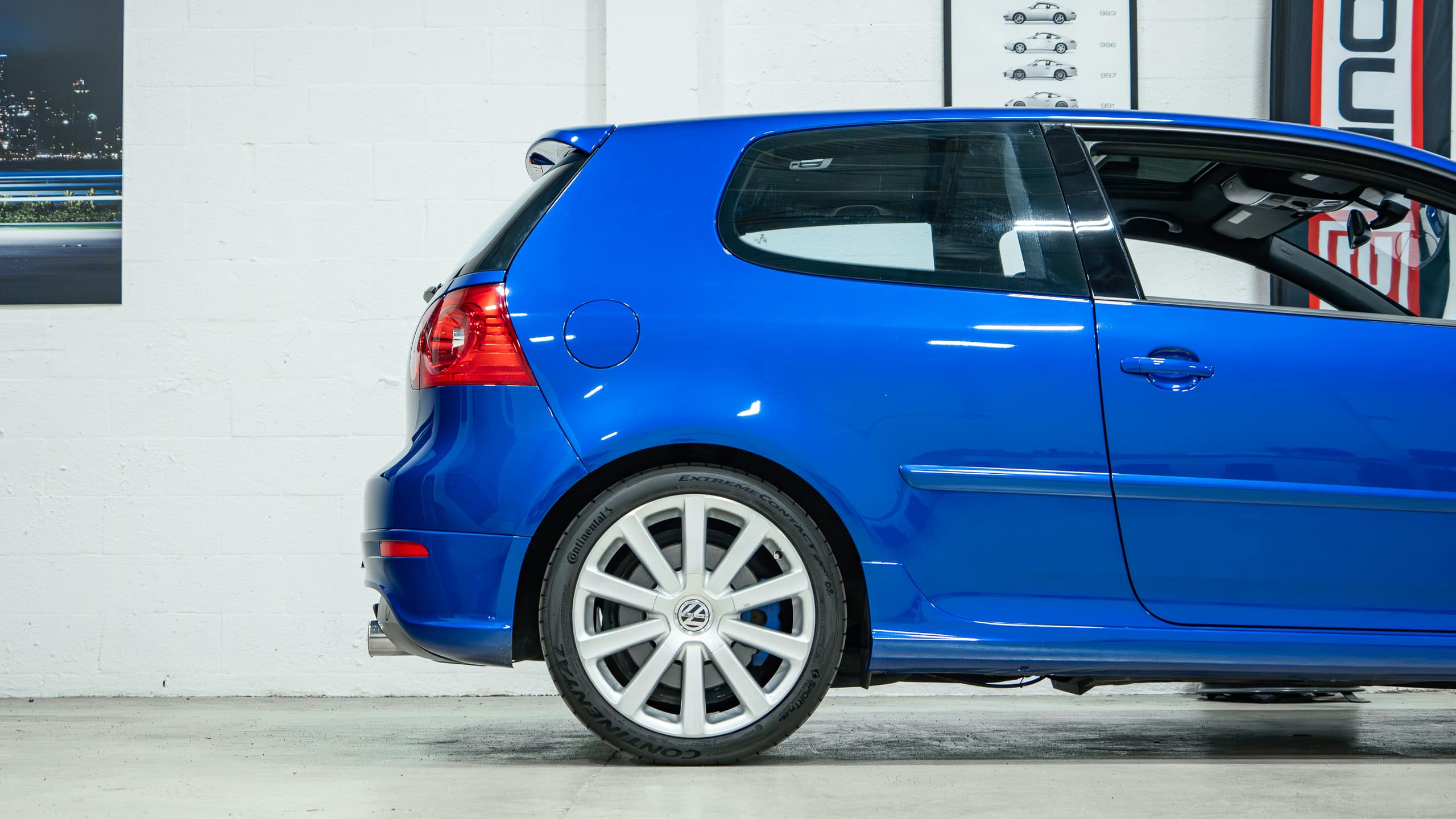 2008 Volkswagen R32 Only 45k Miles – Sapphire blue original paint – DSG full