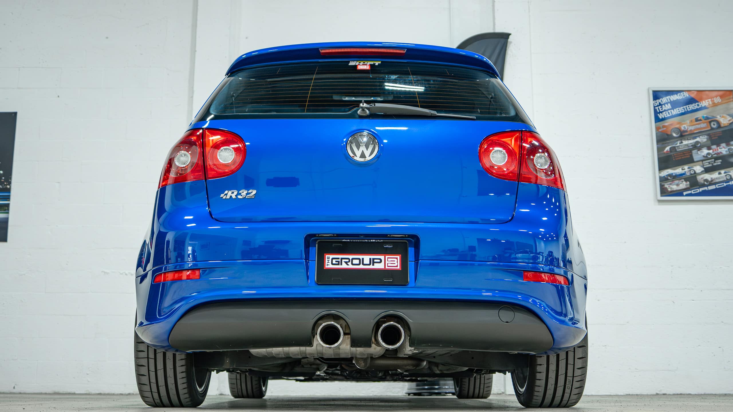 2008 Volkswagen R32 Only 45k Miles – Sapphire blue original paint – DSG full