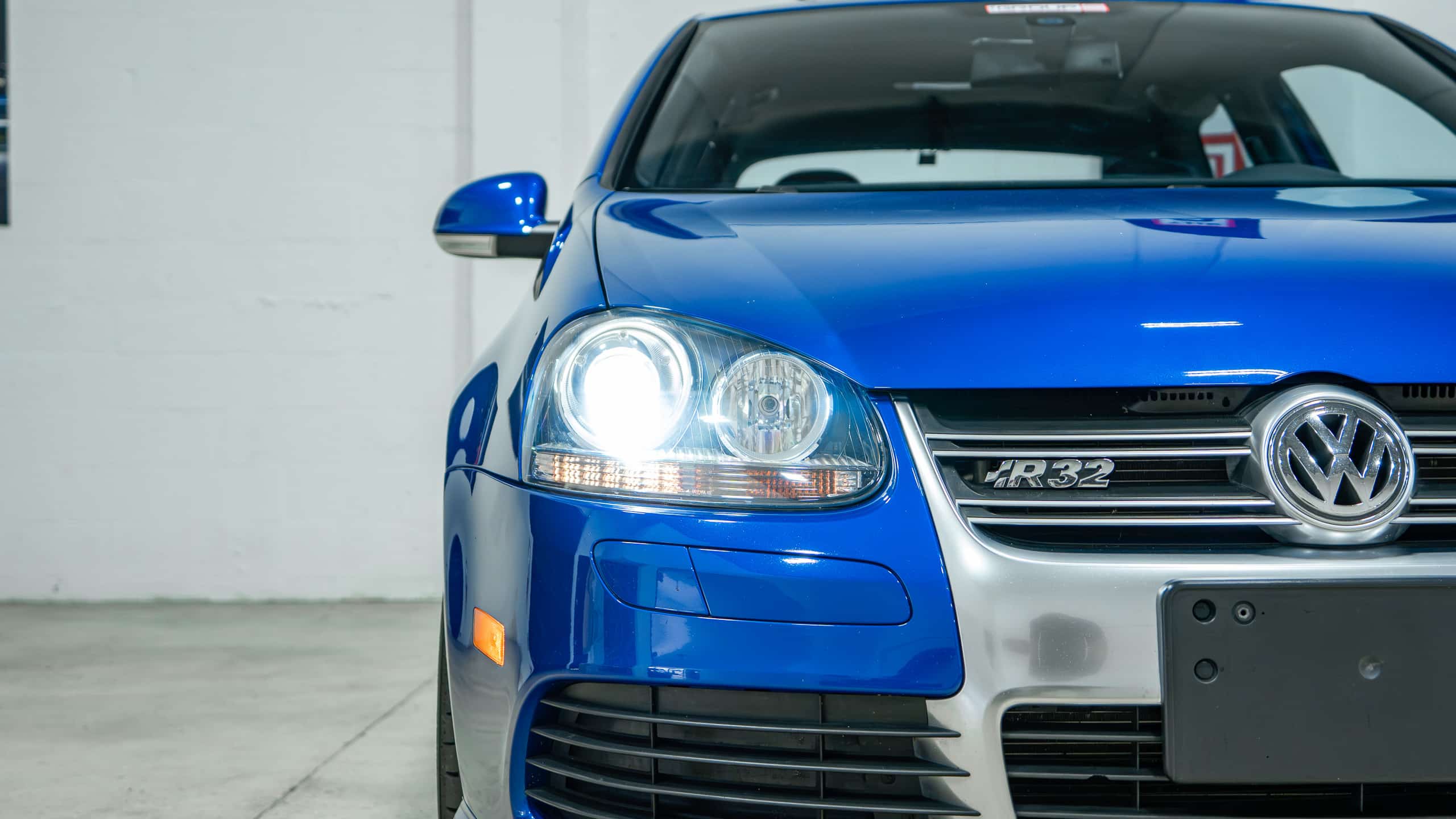 2008 Volkswagen R32 Only 45k Miles – Sapphire blue original paint – DSG full