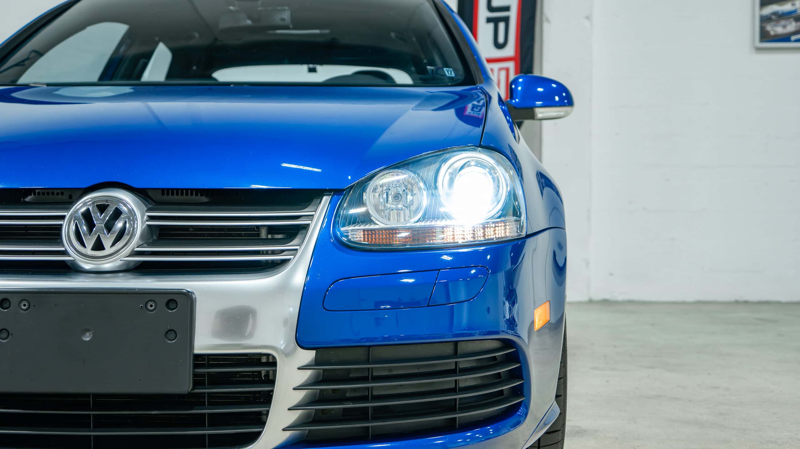 2008 Volkswagen R32 Only 45k Miles – Sapphire blue original paint – DSG full
