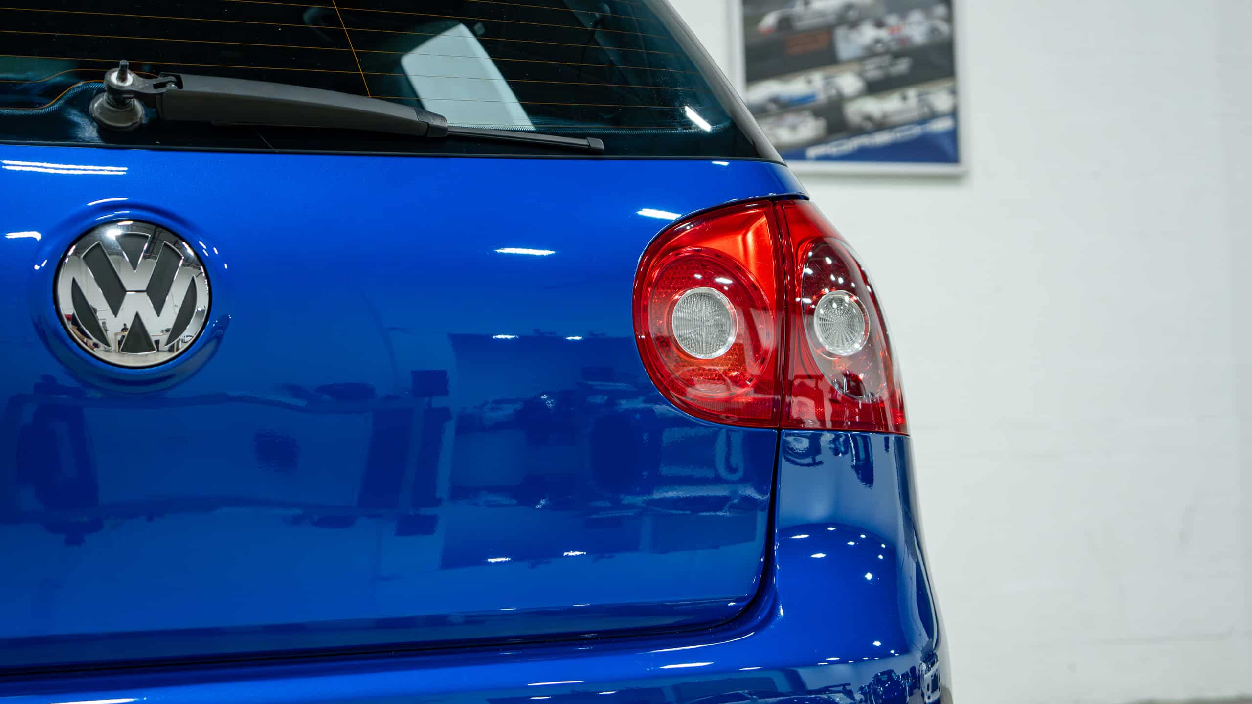 2008 Volkswagen R32 Only 45k Miles – Sapphire blue original paint – DSG full