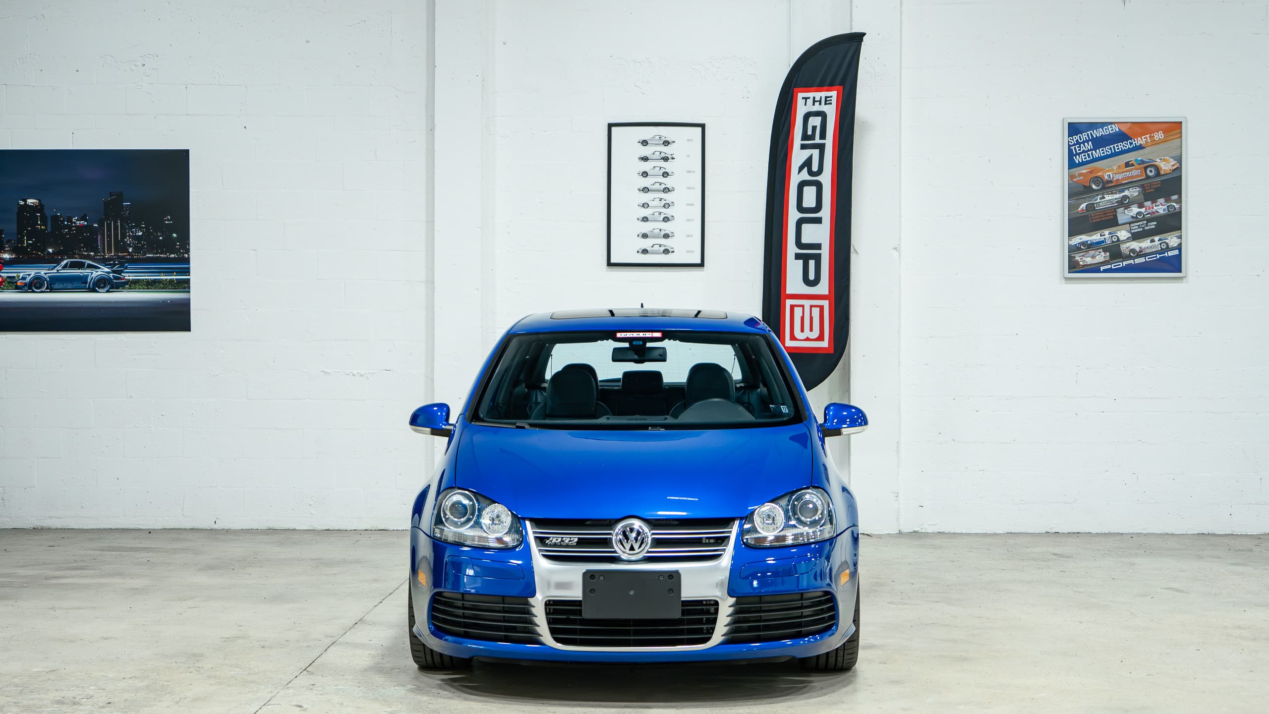 2008 Volkswagen R32 Only 45k Miles – Sapphire blue original paint – DSG full