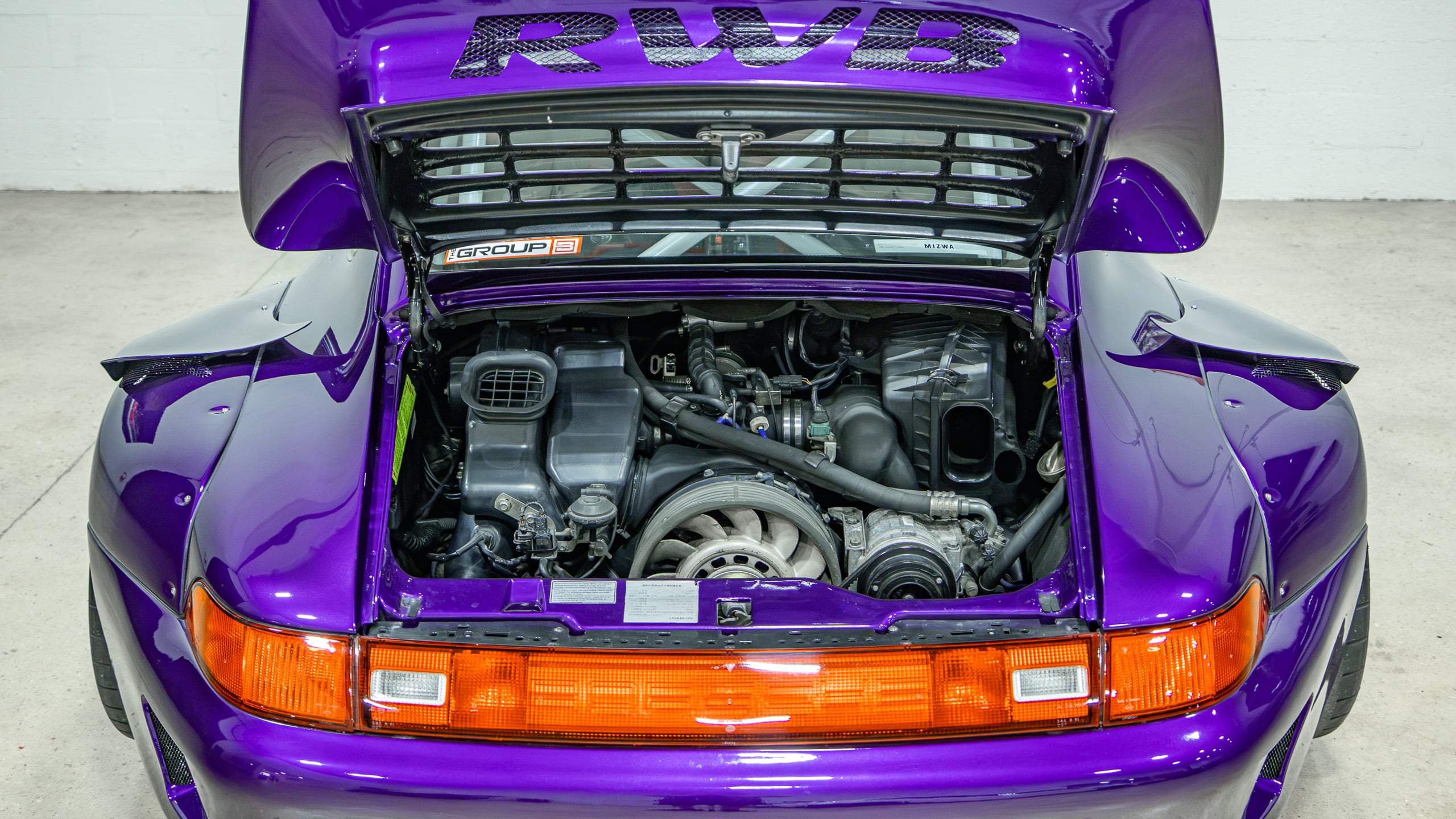 1995 Porsche 911 Carrera 993 RWB Army Girl – 59k Miles- 6 Speed Manual CAE Shifter – LSD – Stoptech BBK – Custom Exhaust- Cold AC full