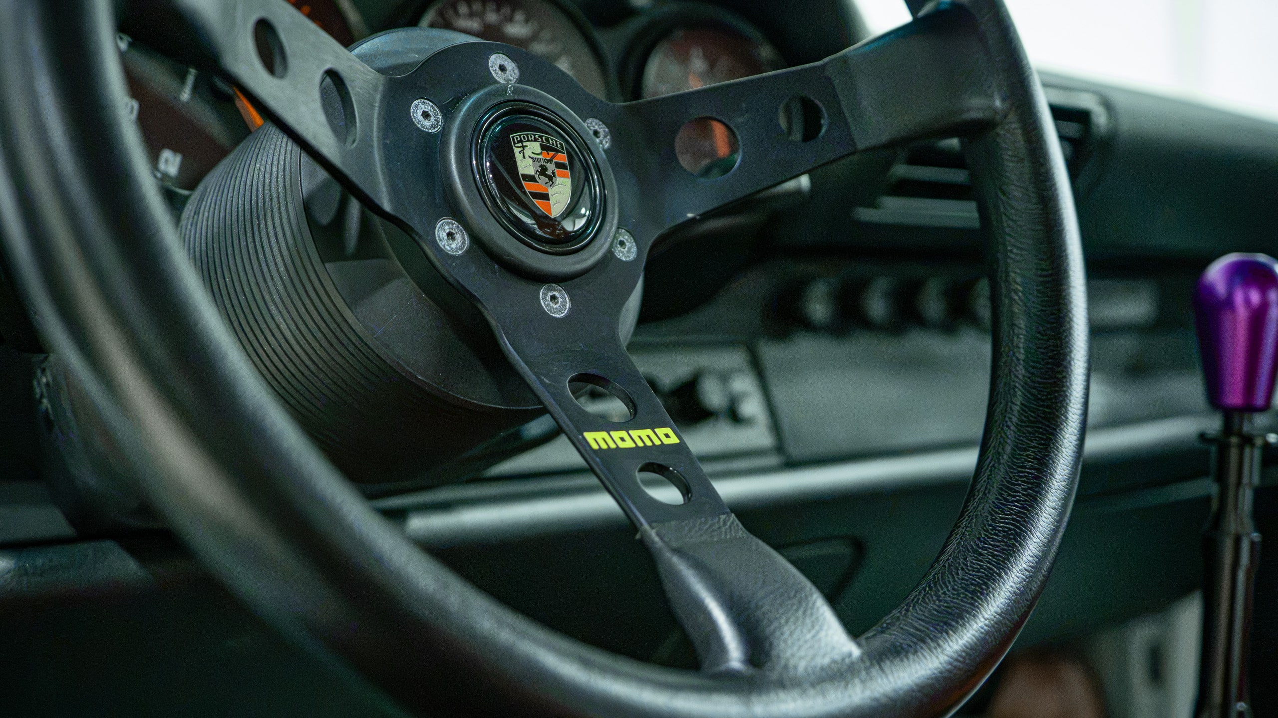 1995 Porsche 911 Carrera 993 RWB Army Girl – 59k Miles- 6 Speed Manual CAE Shifter – LSD – Stoptech BBK – Custom Exhaust- Cold AC full