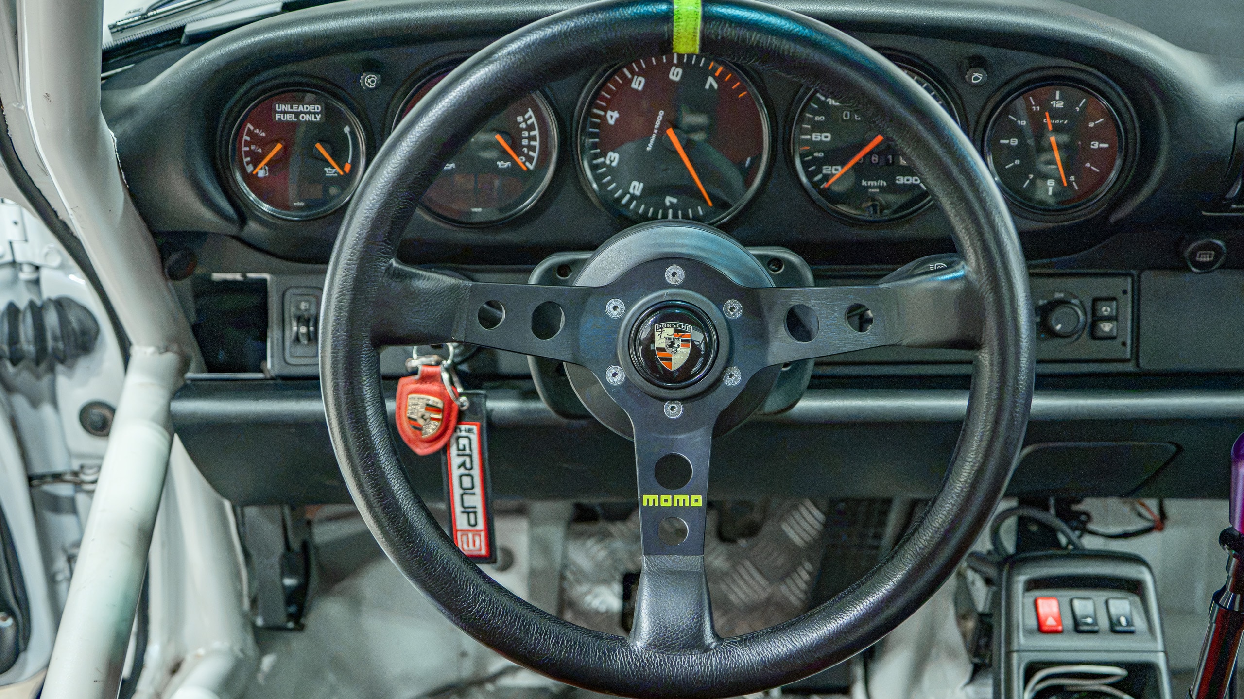 1995 Porsche 911 Carrera 993 RWB Army Girl – 59k Miles- 6 Speed Manual CAE Shifter – LSD – Stoptech BBK – Custom Exhaust- Cold AC full