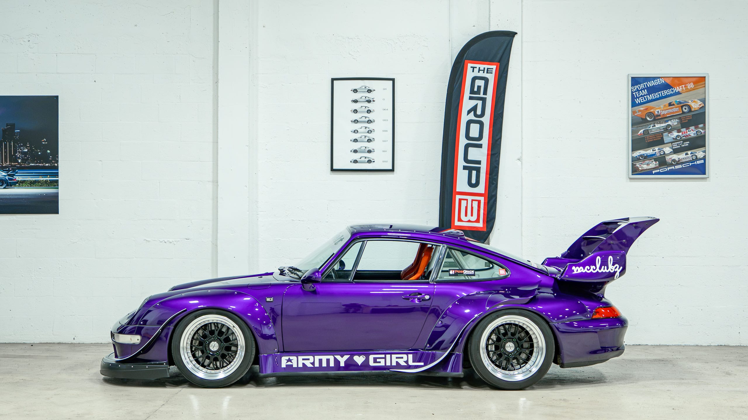 1995 Porsche 911 Carrera 993 RWB Army Girl – 59k Miles- 6 Speed Manual CAE Shifter – LSD – Stoptech BBK – Custom Exhaust- Cold AC full