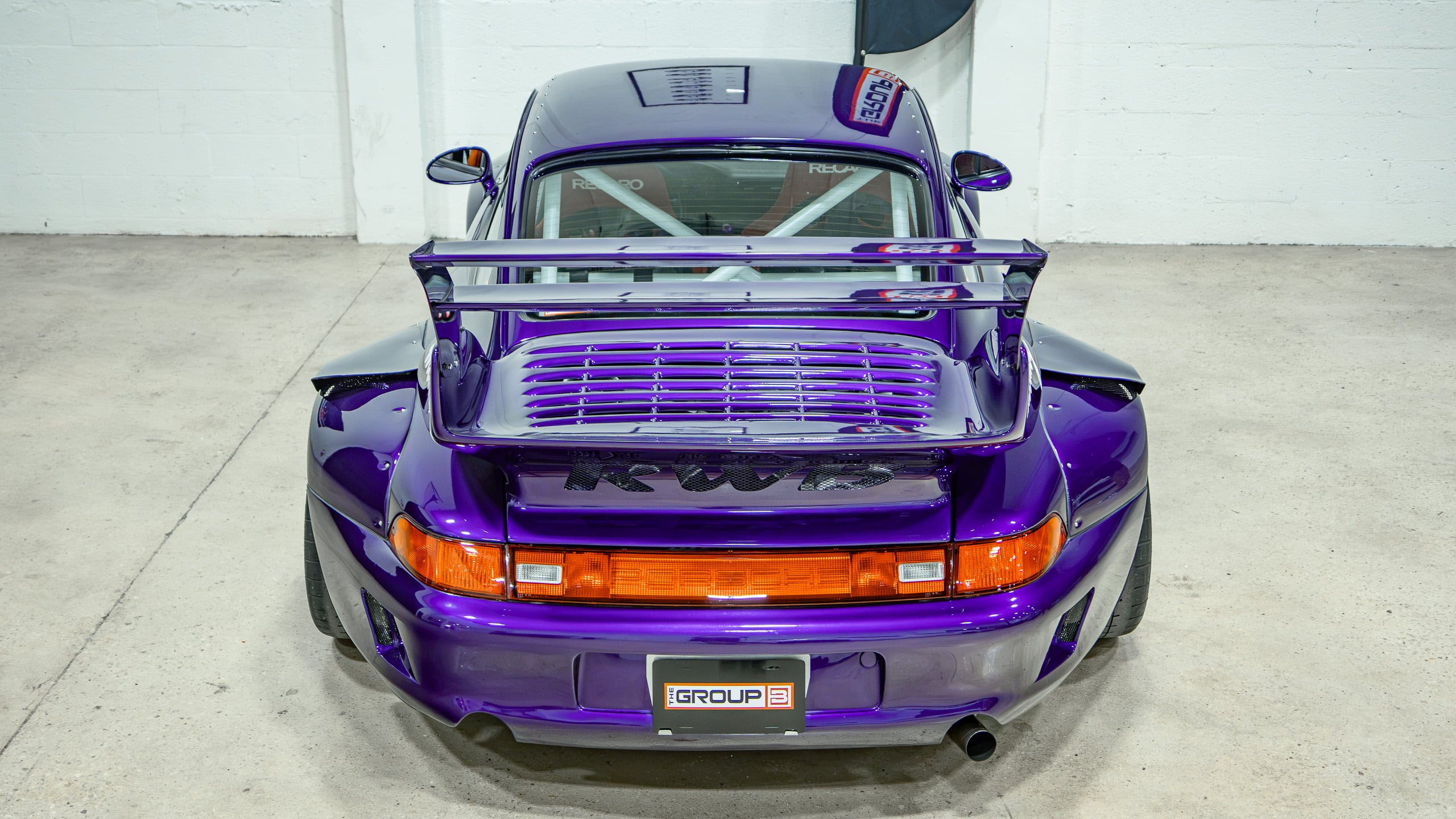 1995 Porsche 911 Carrera 993 RWB Army Girl – 59k Miles- 6 Speed Manual CAE Shifter – LSD – Stoptech BBK – Custom Exhaust- Cold AC full