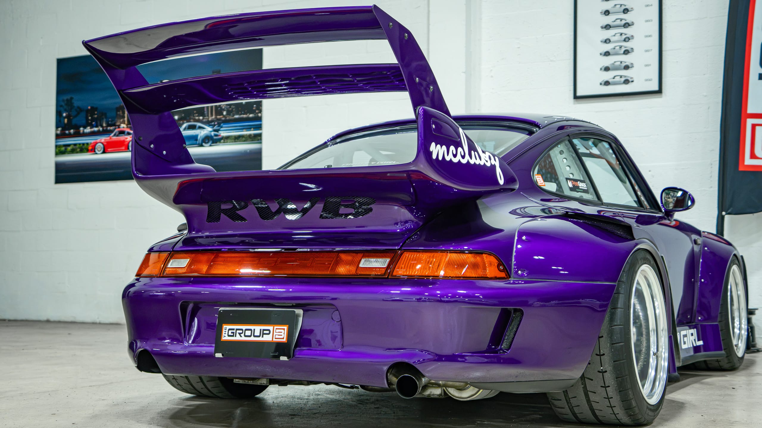 1995 Porsche 911 Carrera 993 RWB Army Girl – 59k Miles- 6 Speed Manual CAE Shifter – LSD – Stoptech BBK – Custom Exhaust- Cold AC full