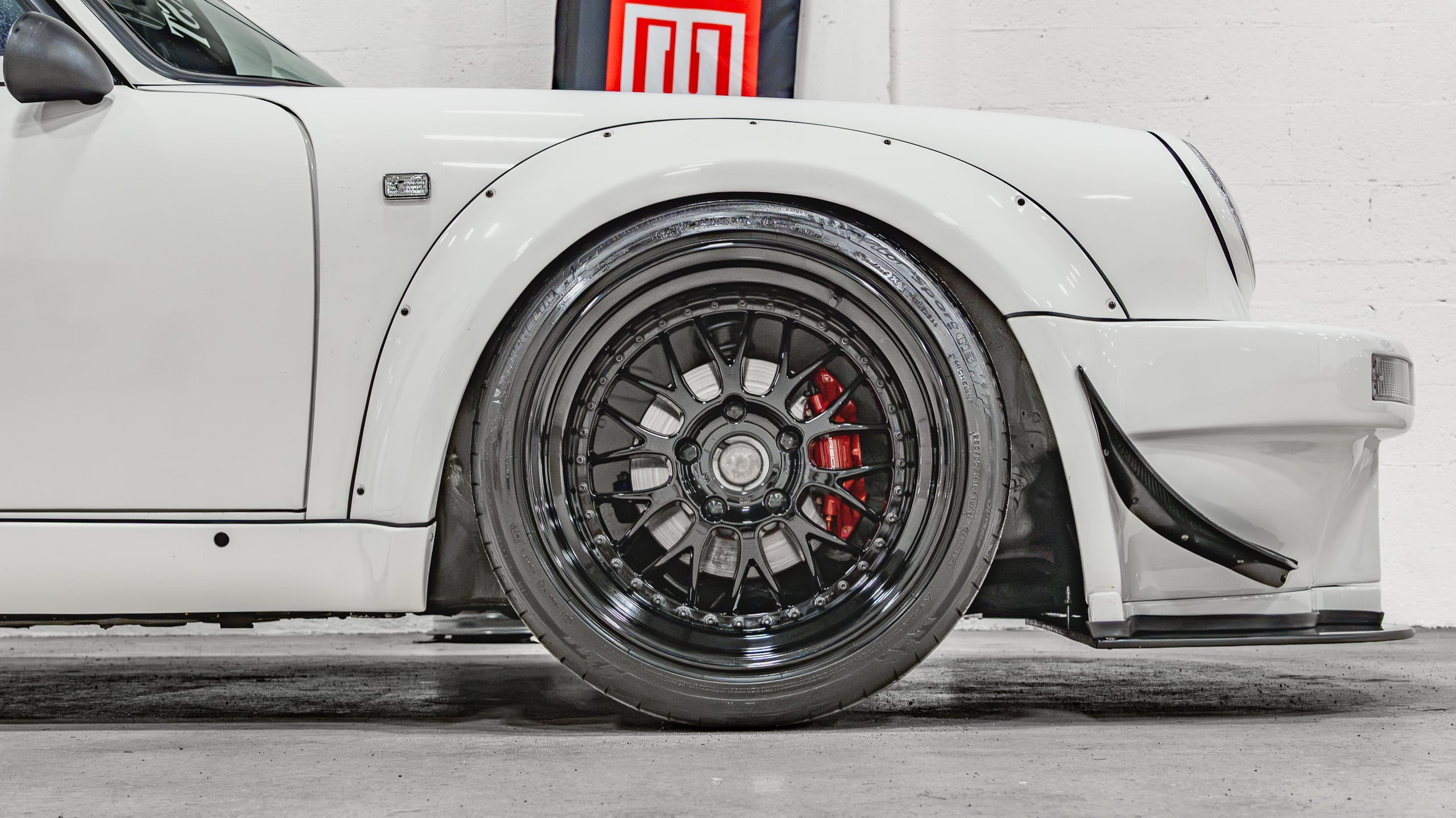 1988 Porsche 911 Club Sport 1 of 340 CS – Sunburst Widebody – Only 12k Miles – G50 5 Speed – MoTEC – 2340 Lb full