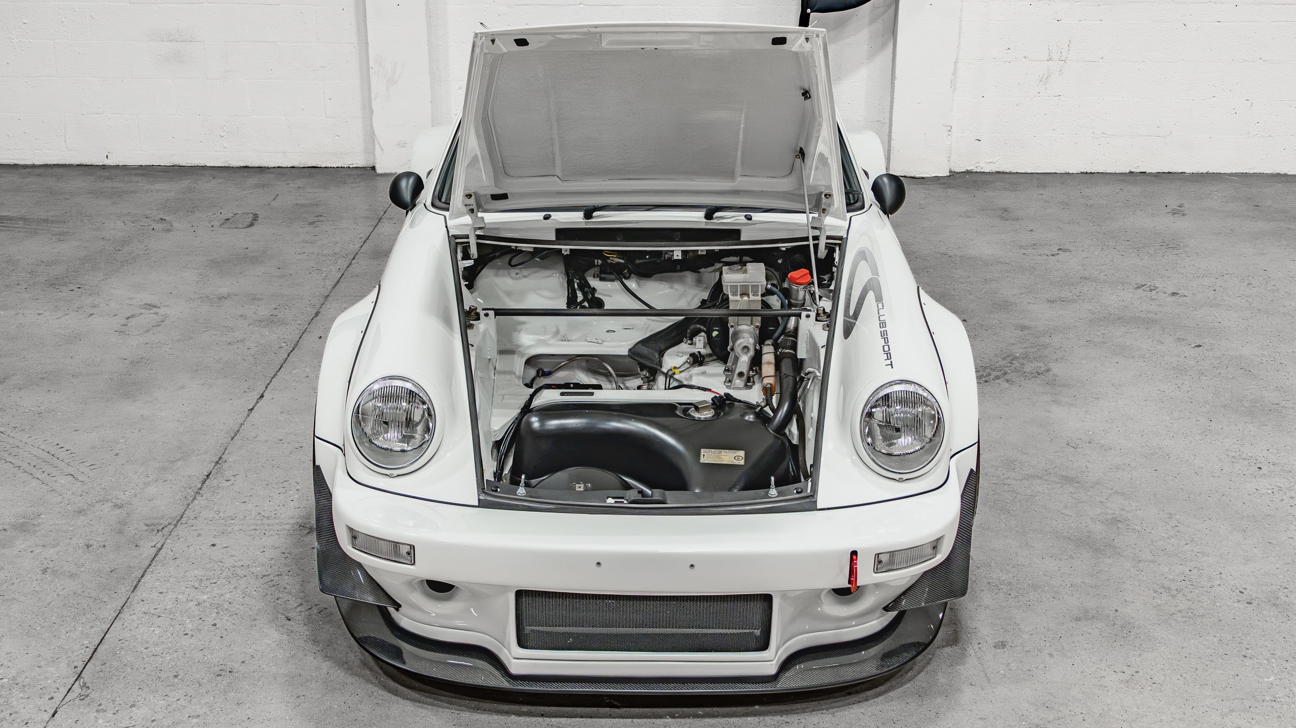 1988 Porsche 911 Club Sport 1 of 340 CS – Sunburst Widebody – Only 12k Miles – G50 5 Speed – MoTEC – 2340 Lb full