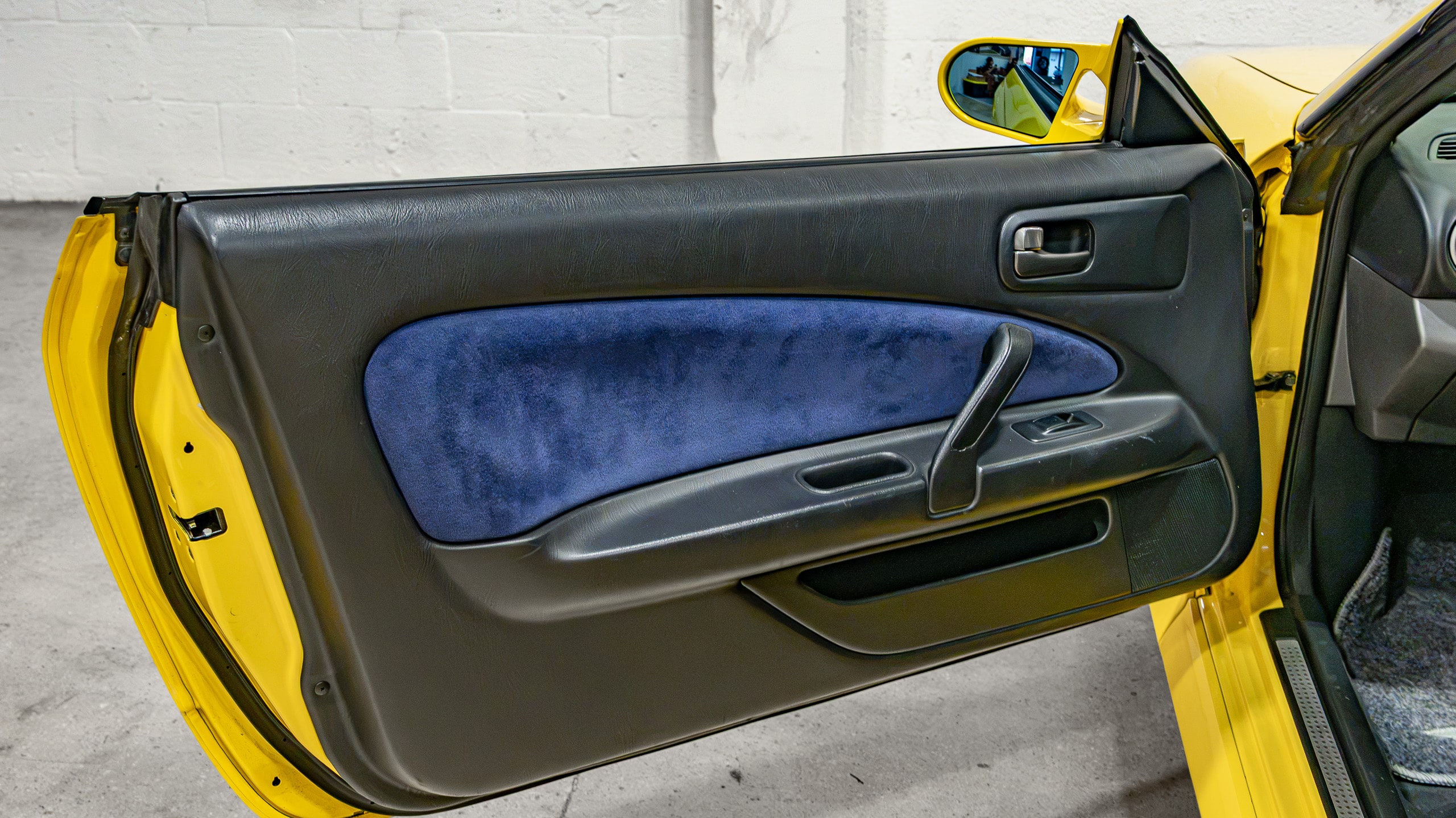 1999 Nissan Silvia S15 Spec R Build – Lightning Yellow – Only 24k Miles – 6 Speed Manual – OEM SPEC R Aero full