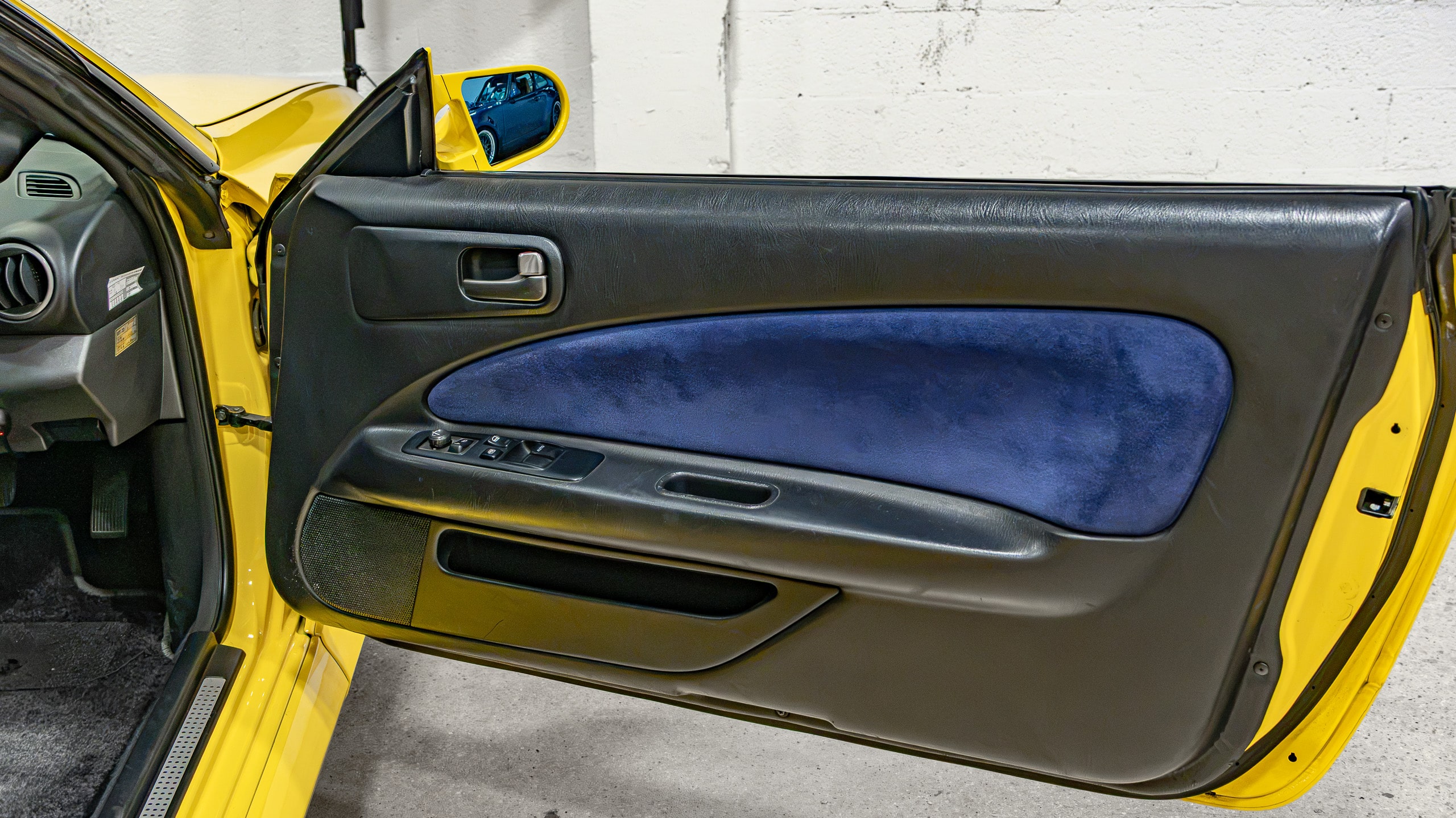 1999 Nissan Silvia S15 Spec R Build – Lightning Yellow – Only 24k Miles – 6 Speed Manual – OEM SPEC R Aero full