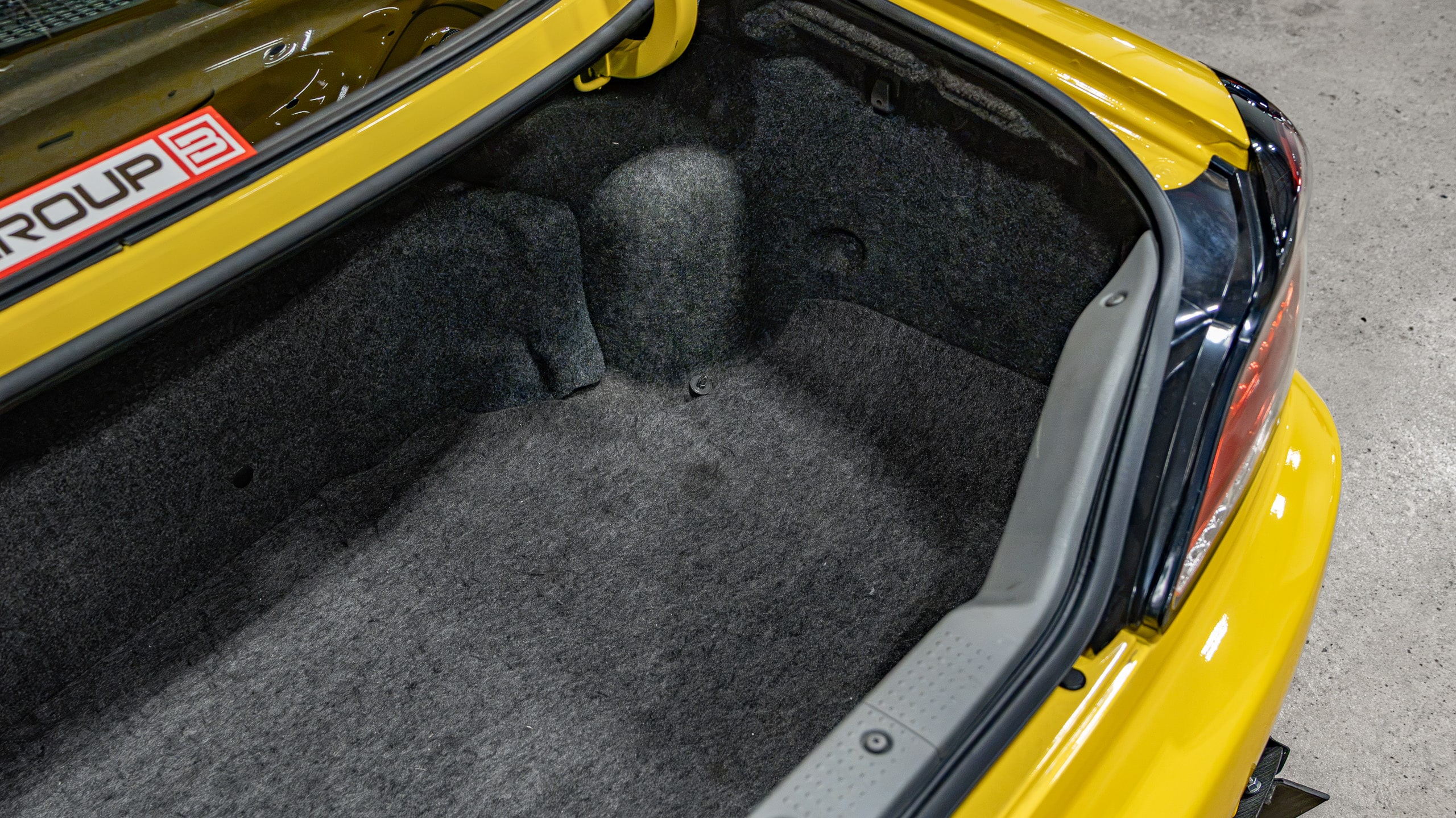 1999 Nissan Silvia S15 Spec R Build – Lightning Yellow – Only 24k Miles – 6 Speed Manual – OEM SPEC R Aero full