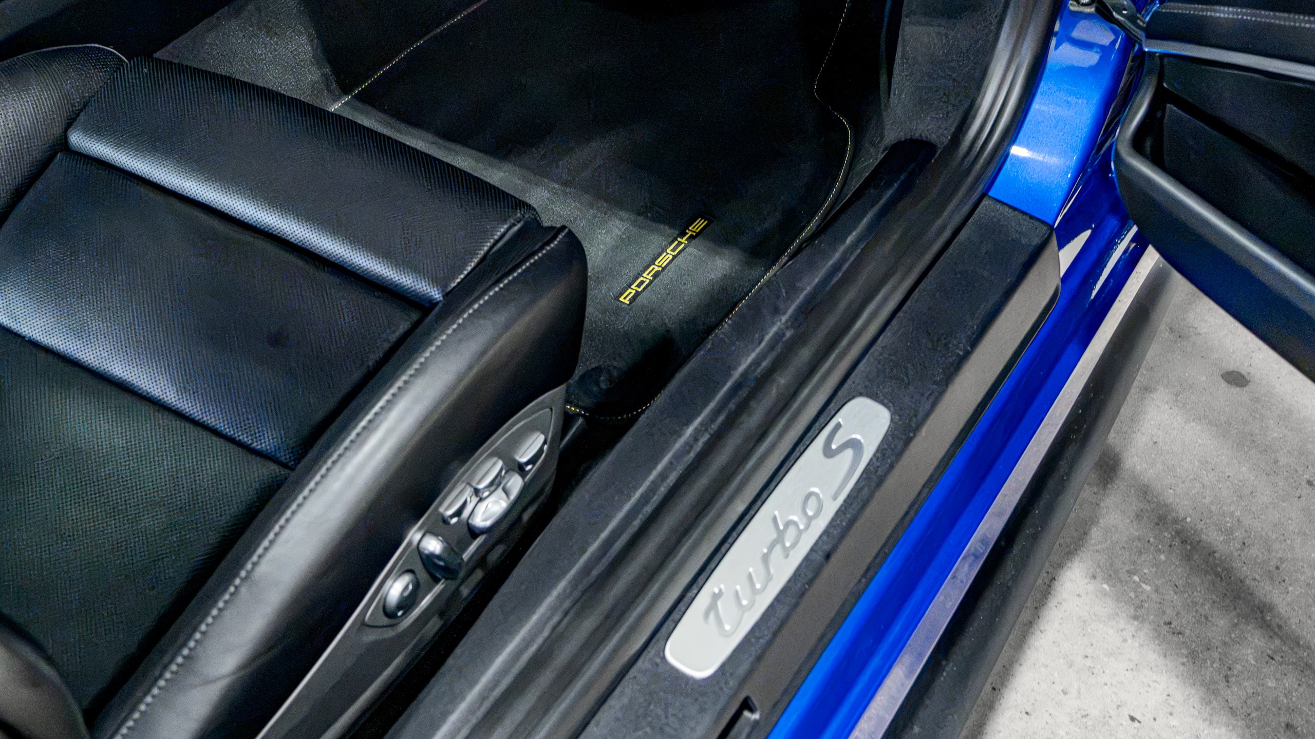 2017 Porsche 911 TURBO S 991.2 Only 38k Miles-Rare Sapphire Blue Metallic-Full Body PPF-Nicely Modified-700+HP full
