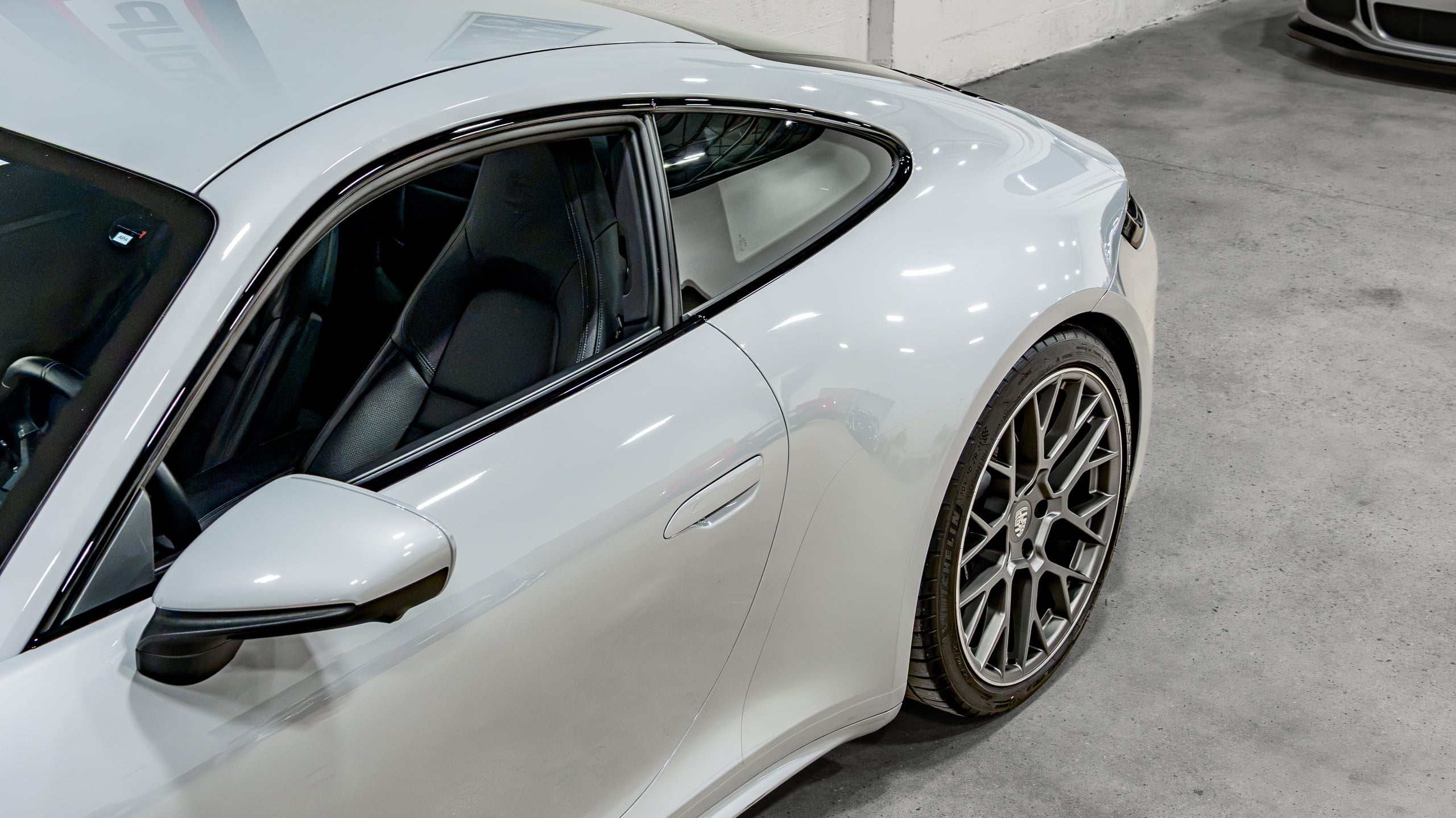 2024 Porsche 911 CARRERA 4 1 Owner – Ice Grey Metallic – Only 8k Miles – Sport Design Wheels – Premium PKG full