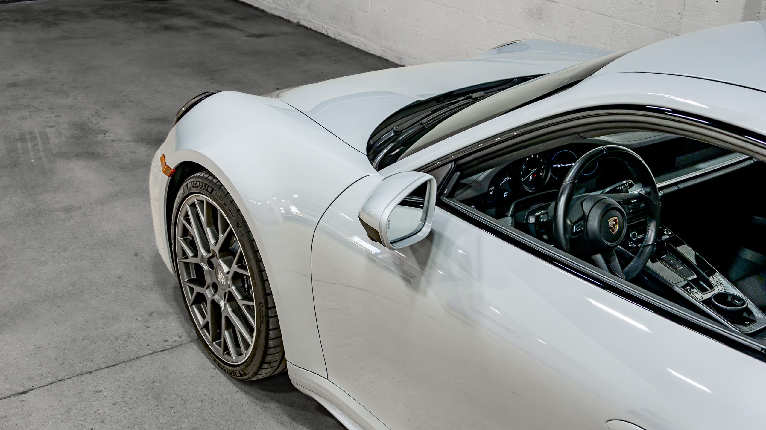 2024 Porsche 911 CARRERA 4 1 Owner – Ice Grey Metallic – Only 8k Miles – Sport Design Wheels – Premium PKG full