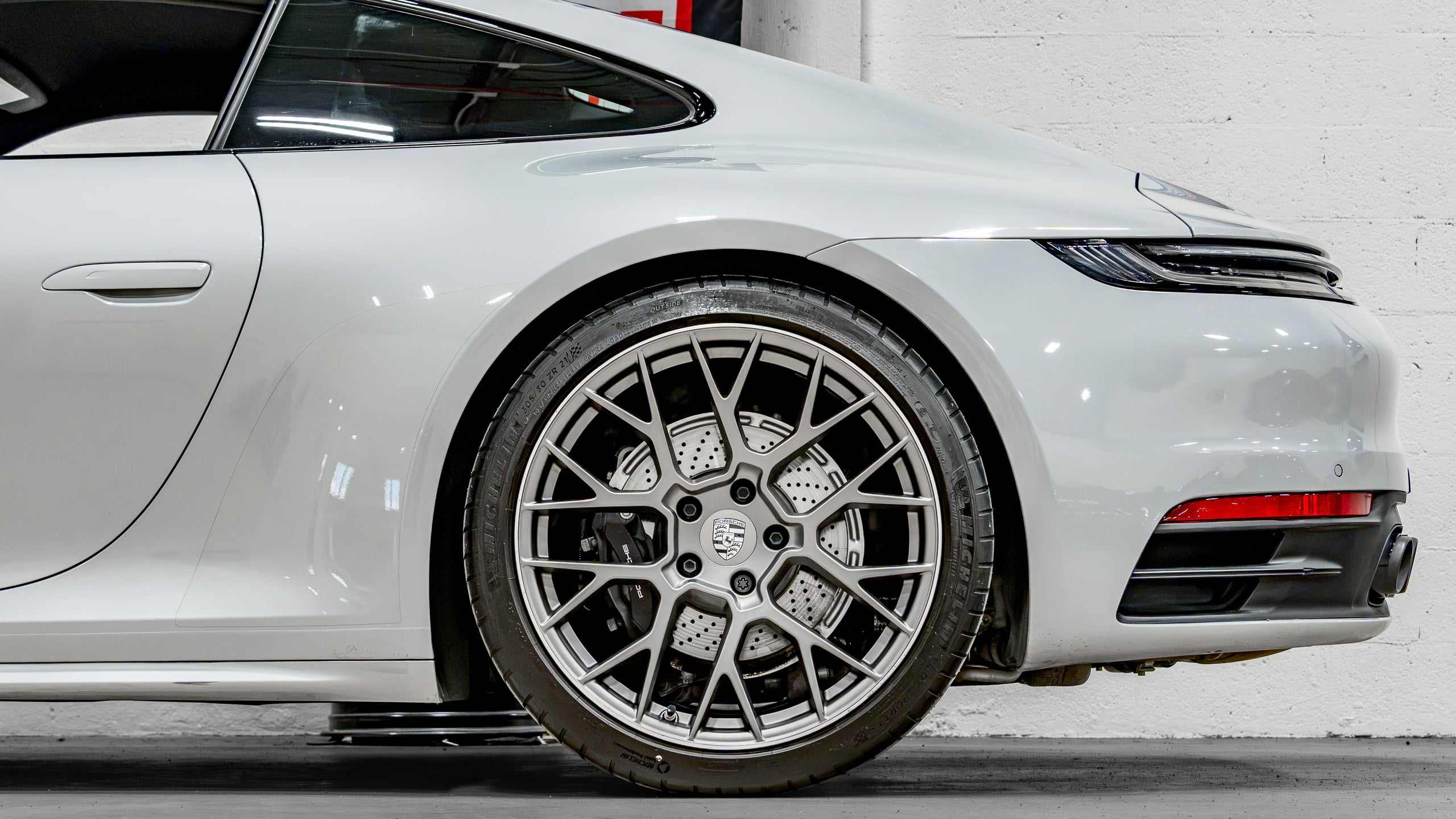 2024 Porsche 911 CARRERA 4 1 Owner – Ice Grey Metallic – Only 8k Miles – Sport Design Wheels – Premium PKG full