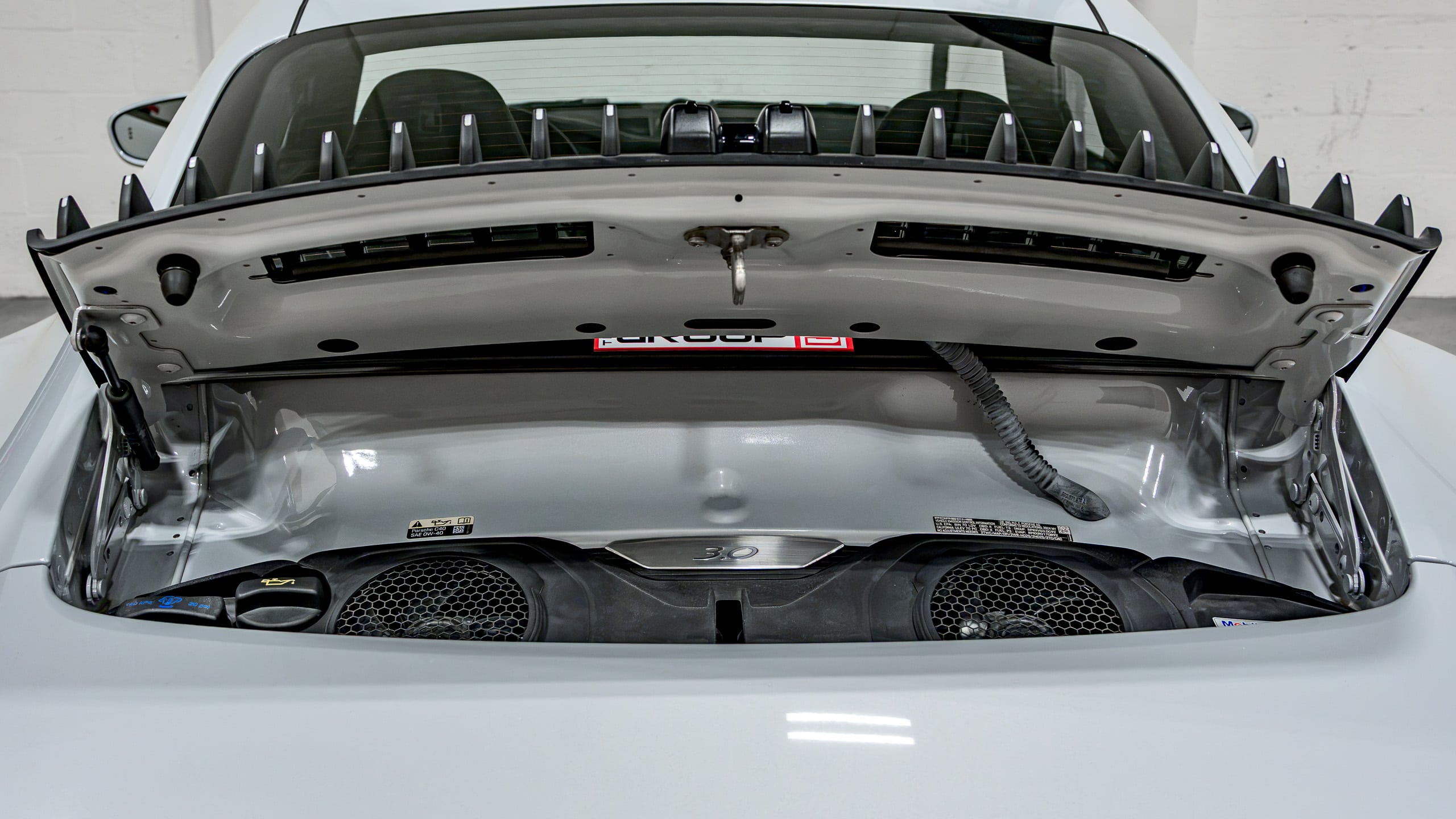 2024 Porsche 911 CARRERA 4 1 Owner – Ice Grey Metallic – Only 8k Miles – Sport Design Wheels – Premium PKG full