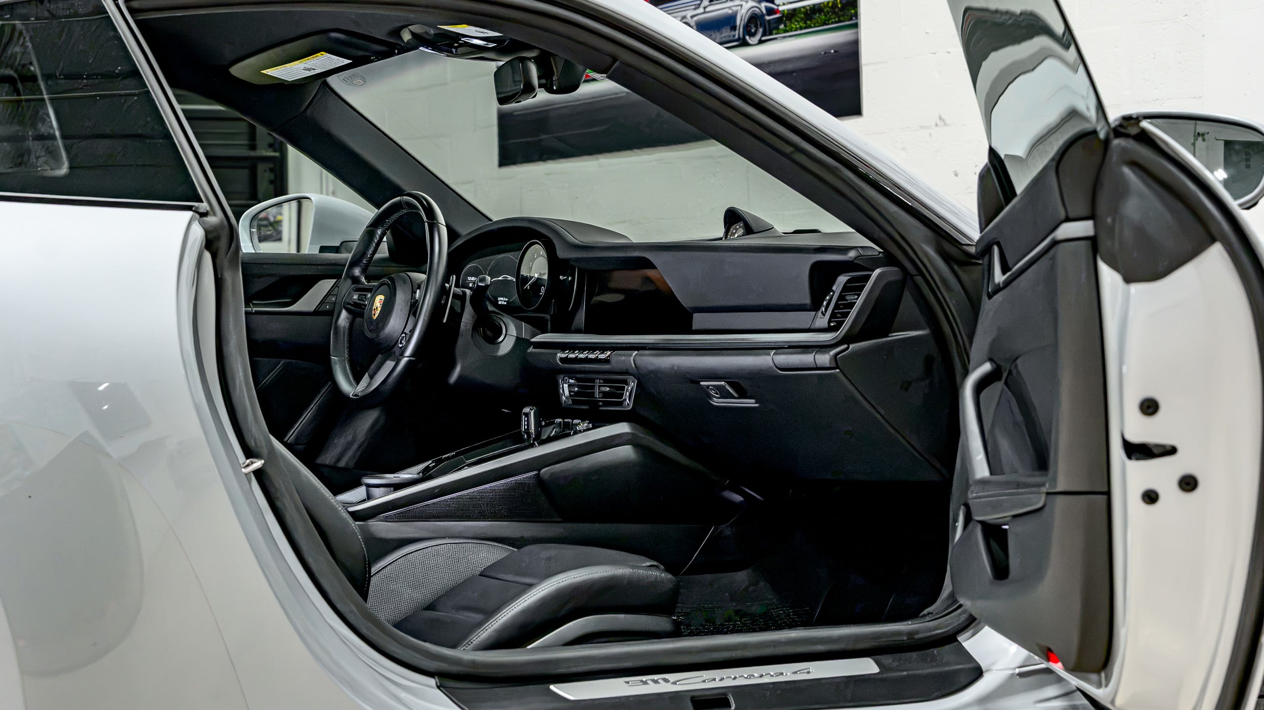 2024 Porsche 911 CARRERA 4 1 Owner – Ice Grey Metallic – Only 8k Miles – Sport Design Wheels – Premium PKG full